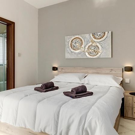 Апартаменты Chic 2Br Penthouse Steps From The Promenade Слима Экстерьер фото
