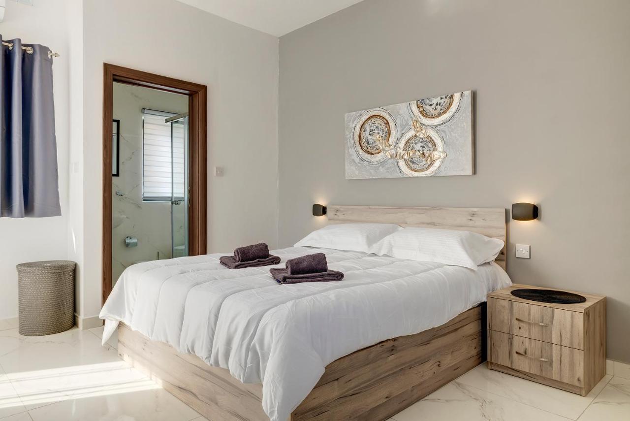 Апартаменты Chic 2Br Penthouse Steps From The Promenade Слима Экстерьер фото