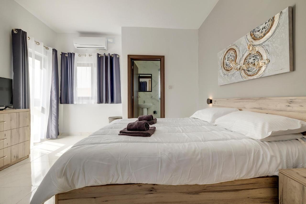 Апартаменты Chic 2Br Penthouse Steps From The Promenade Слима Экстерьер фото