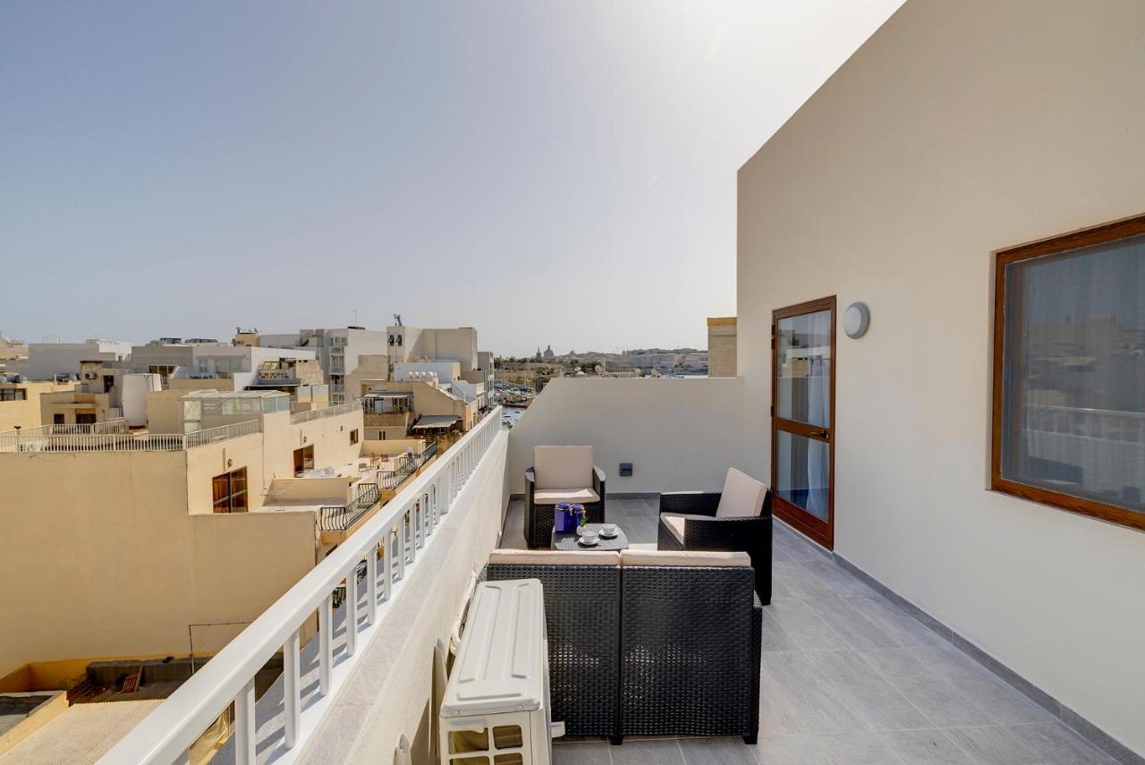 Апартаменты Chic 2Br Penthouse Steps From The Promenade Слима Экстерьер фото