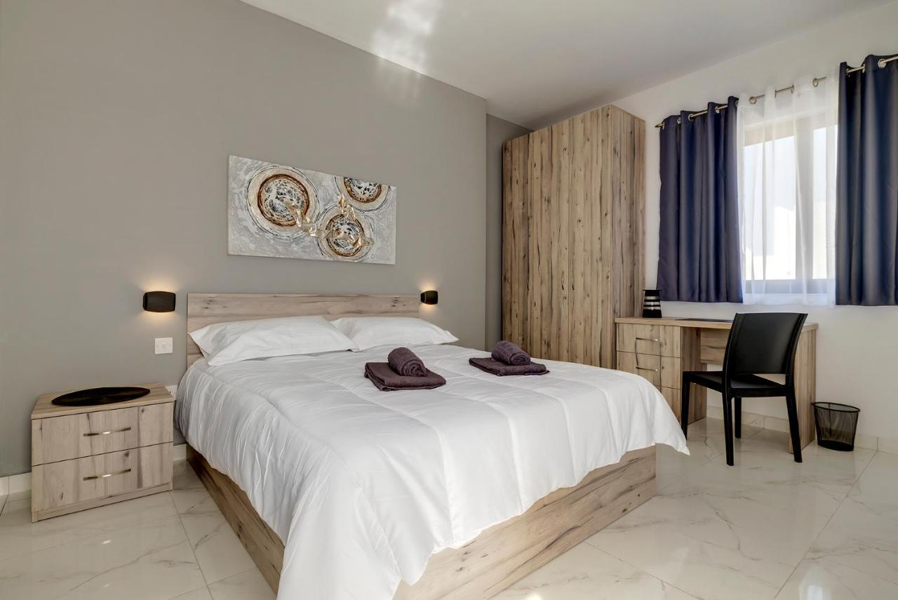 Апартаменты Chic 2Br Penthouse Steps From The Promenade Слима Экстерьер фото
